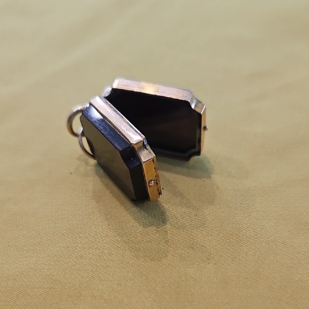 Victorian-Era Mourning Locket - Likely 14K or 15K (Unmarked) & Bloodstone Slabs